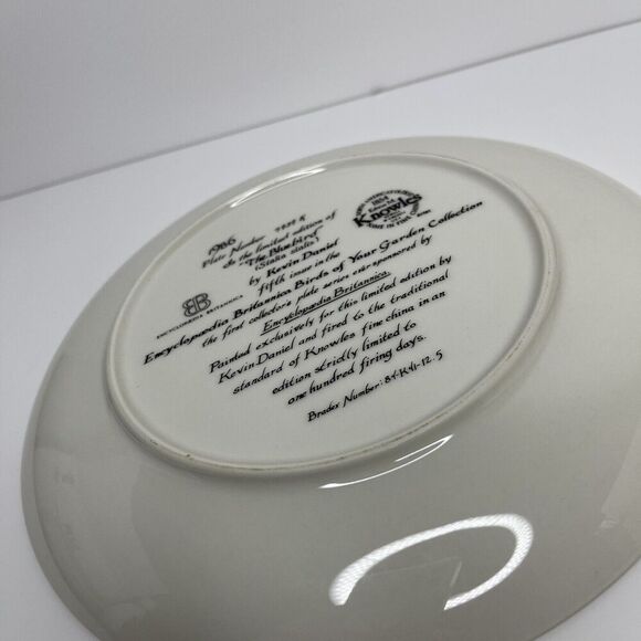 THE BLUEBIRD by Kevin Daniel-Knowles Collector's Plate 1986 - Picture 5 of 5